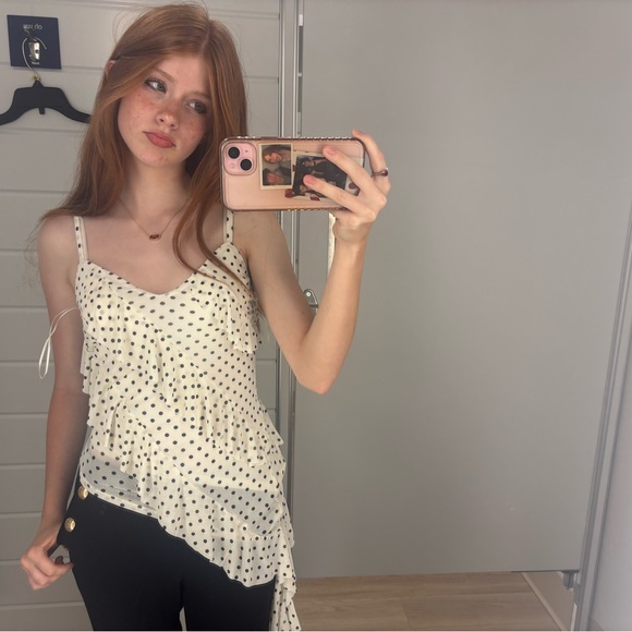 mia_dobson